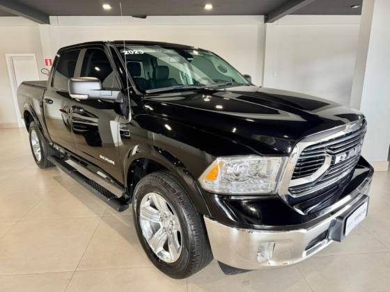 RAM CLASSIC 5.7 V8 GASOLINA LARAMIE CD 4X4 AUTOMÁTICO